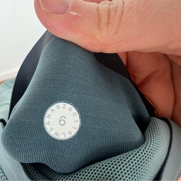 Lululemon In Movement High Rise Leggings Mystic Green Size 6 B9 - Picture 8 of 8